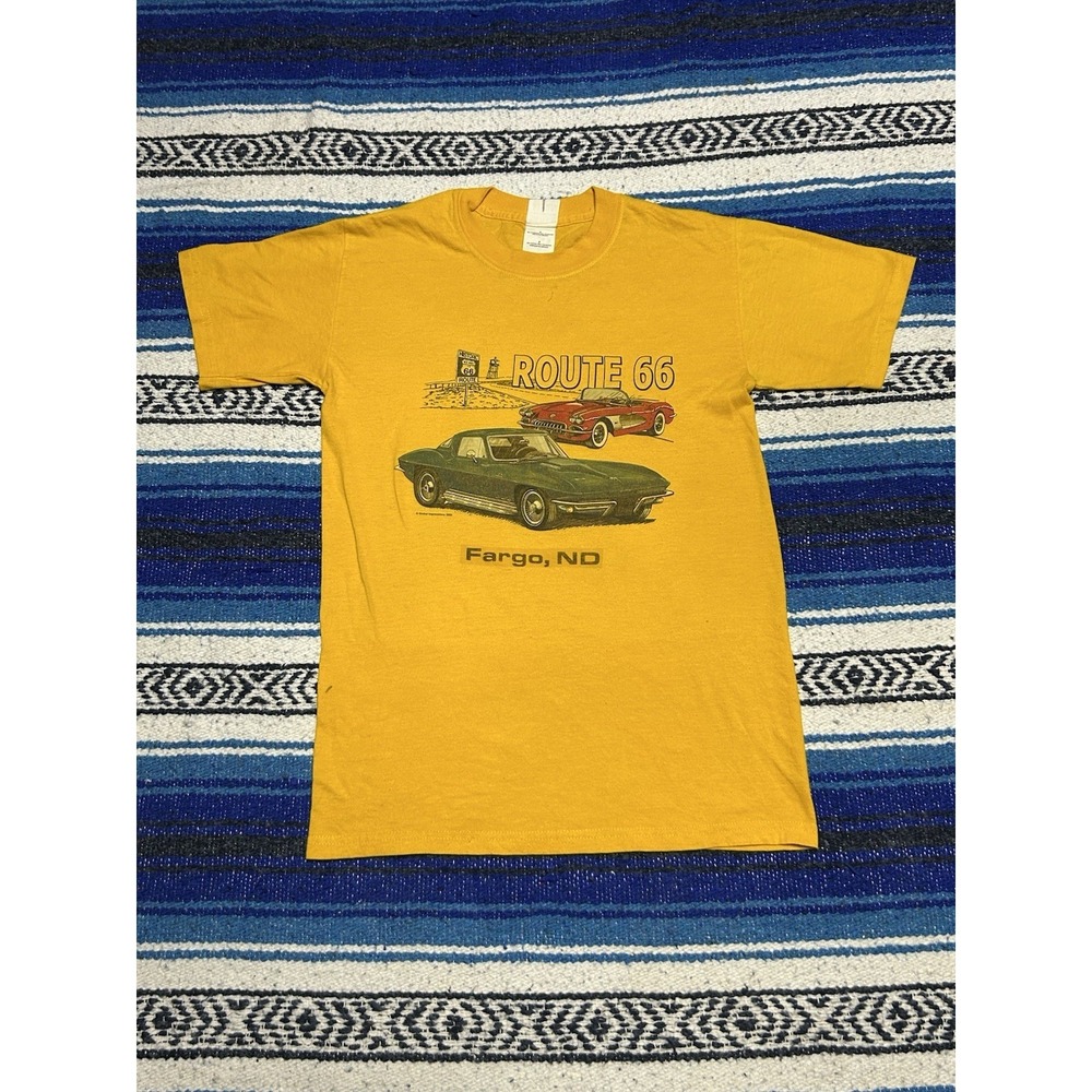 Vintage 2002 Route 66 Fargo ND Classic Car T Shirt Mens Small Yellow